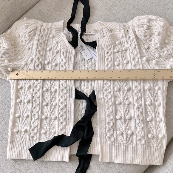 🖤 Alice & Olivia Off-White Puff-Sleeve Kitty Bauble Cable Knit Sweater Cardigan - Picture 11 of 15